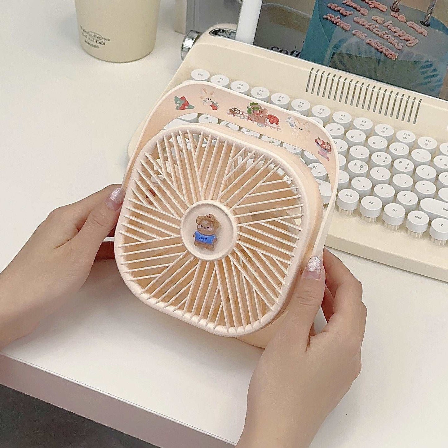Desktop fan