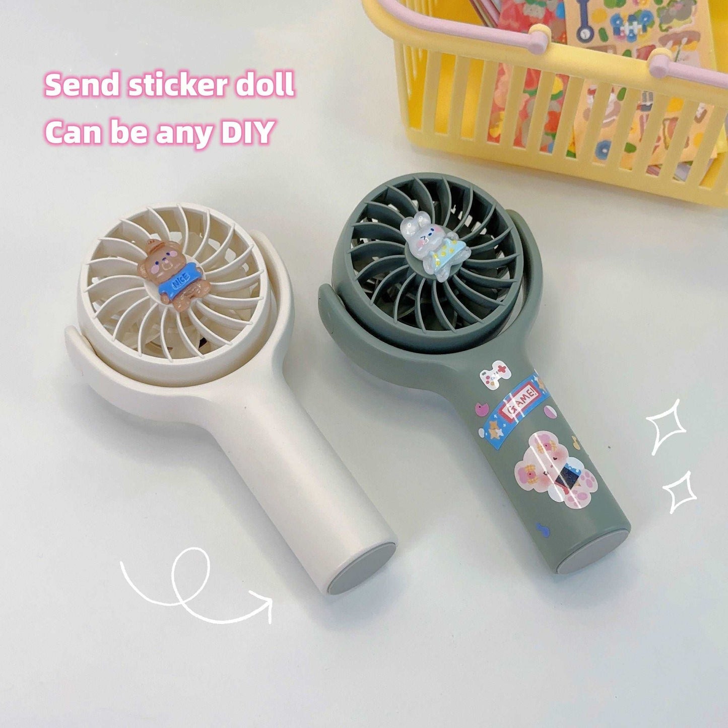 Handheld rotatable mini fan
