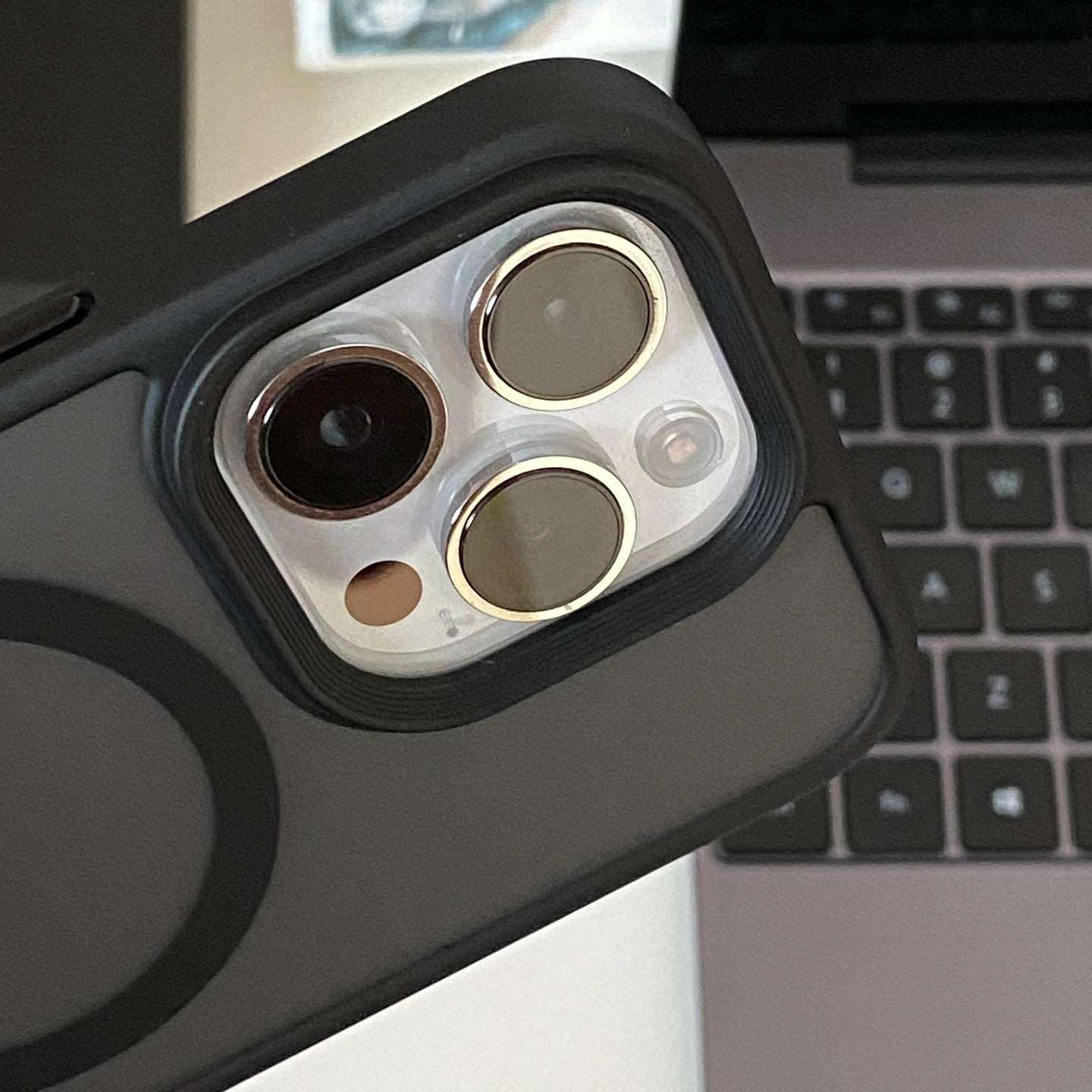 Magnetic suction phone case